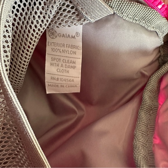 NWT GAIAM Side Kick Waist Pack - Hot Pink - Picture 5 of 10